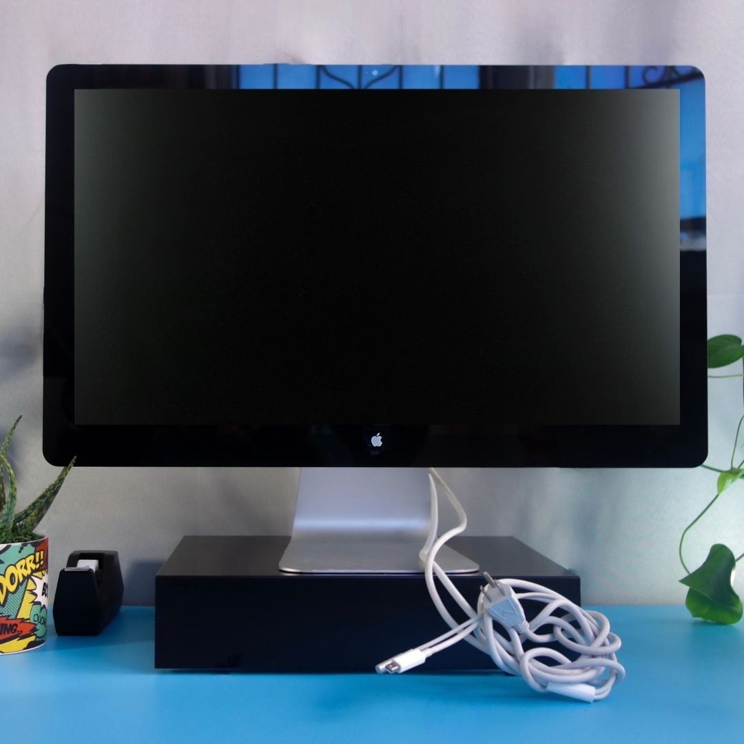 Can this Thunderbolt monitor be the primary display for  Mac Mini 4 with my 2019 iMac as secondary display?